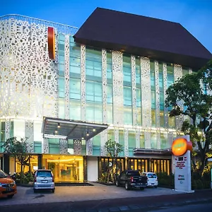 Harris Raya Kuta Bali Hotel